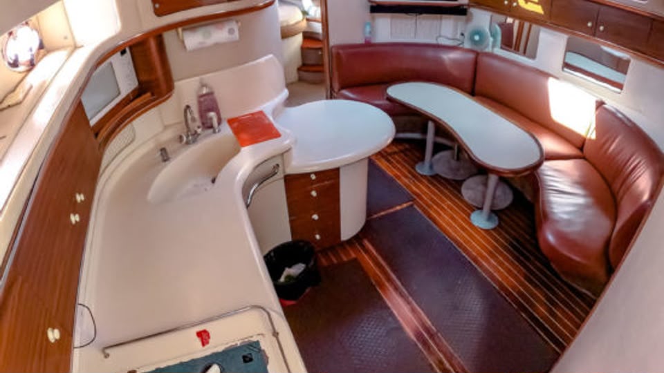 Interior living room of the Fourwinns 48