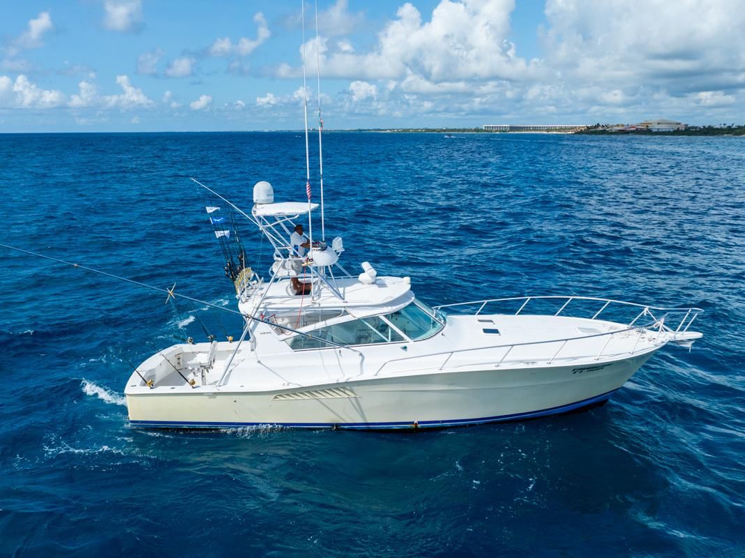 Scout 43 sport fishing yacht